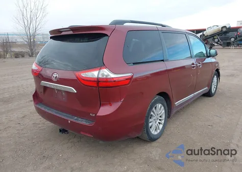 2015 Toyota Sienna Xle 8 Passenger z USA, uszkodzony, nr VIN 5TDYK3DC0FS554924